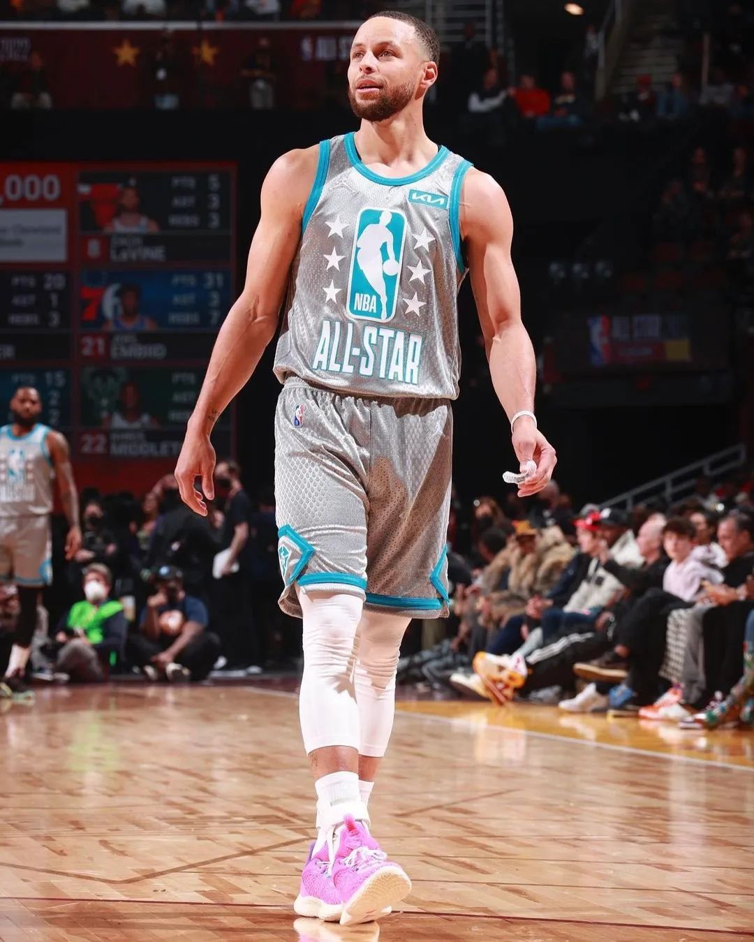 赛将由XX 赛将由XX