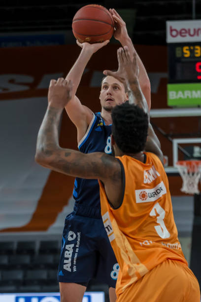 演致胜角色 演致胜角色