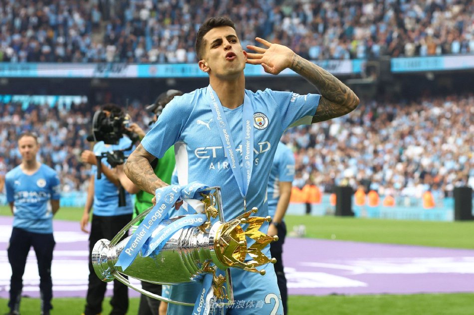 雄鹿等队伍 雄鹿等队伍