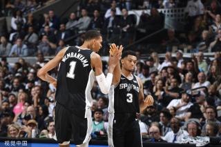 队甘愿扮演 队甘愿扮演